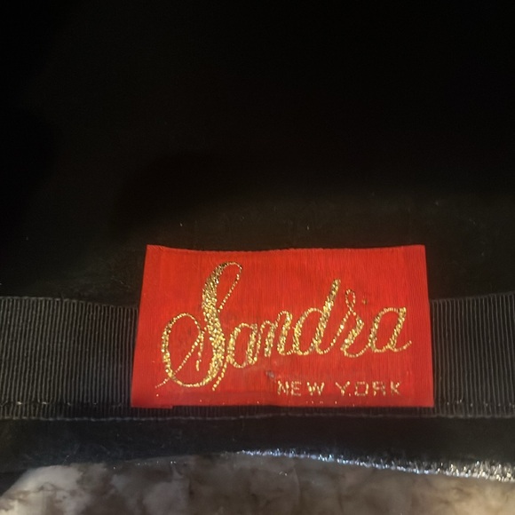 Vintage wool pillbox hat - Picture 6 of 6